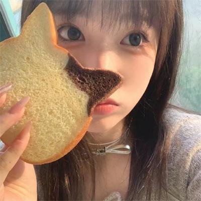 何班主和他的情人